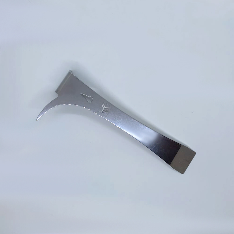 Leva-con-sperone-inox